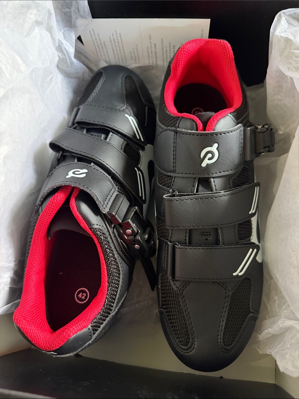 Peloton Cycling Shoes Men’s 9 Women’s 11 NWT 42